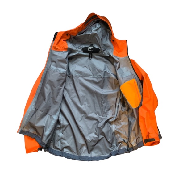 Arc’teryx Alpha Jacket - Picture 5 of 6